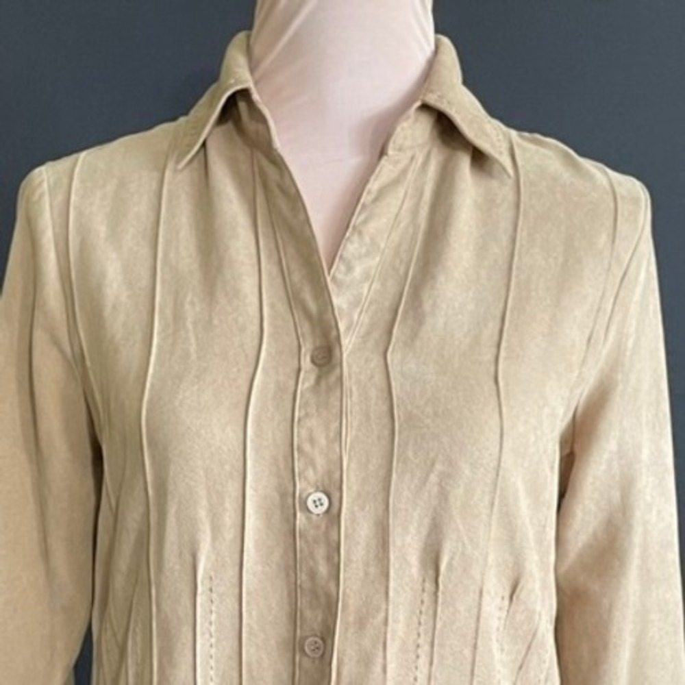 Notations Button Down Shirt Women Small Tan Good Pintuck Faux Suede MSDB0101 - Picture 8 of 9